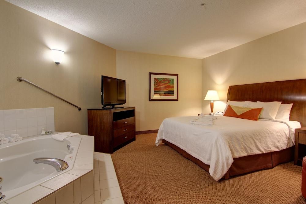 Hotel Hilton Garden Airport