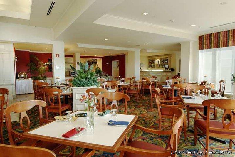 Hilton Garden Airport Hotel 3*